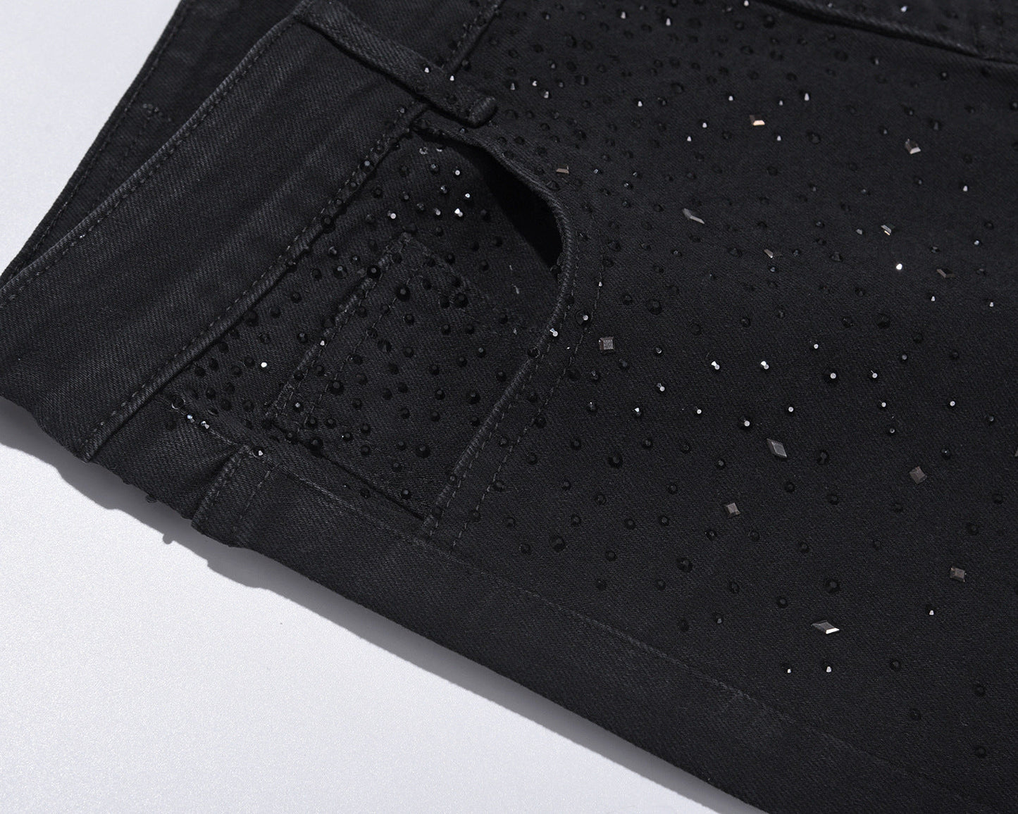 👖 Offre spéciale soldes à -50 % ! ✨ Jean slim noir orné de strass - Confort extensible, style éblouissant 💎🖤