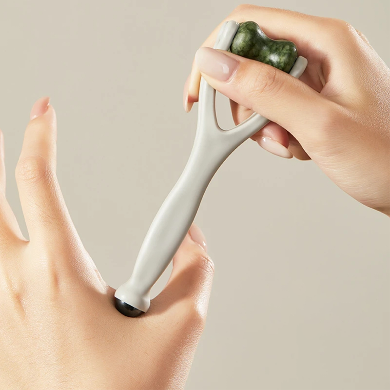 💥Articles les plus vendus à 50 % de réduction - Ensemble de massage en pierre naturelle : planche à gratter, pince à doigts et masseur en forme d'œuf