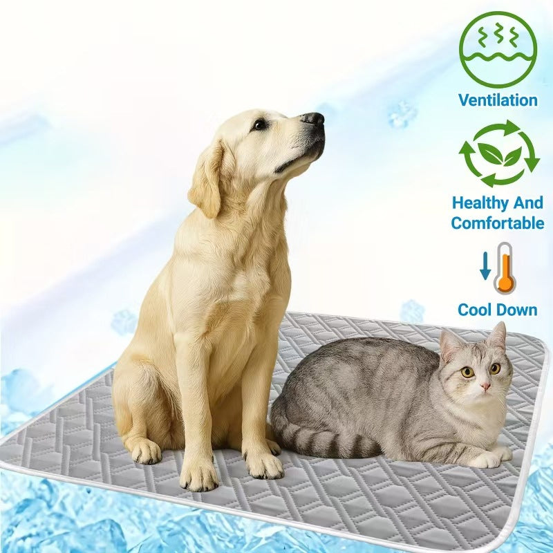 📢Offrez la fraîcheur à vos boules de poils avec notre tapis léger et ultra-facile à nettoyer ! 🐶❄️🐱