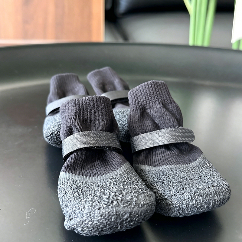 🐶✨ PROMO -62% ! Chaussettes Chien Antidérapantes Imperméables – Semelle Caoutchouc Étanche, Adhérence Texturée, Sangle Ajustable, Tricot Respirant · 5 Coloris · S/M/L · 1 Acheté 1 Offert 🐾
